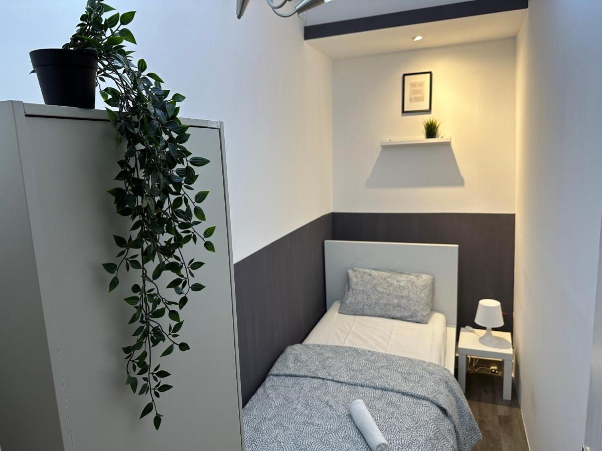 Traveller Partition Room In Al Barsha 1 Near Metro Dubai Dış mekan fotoğraf