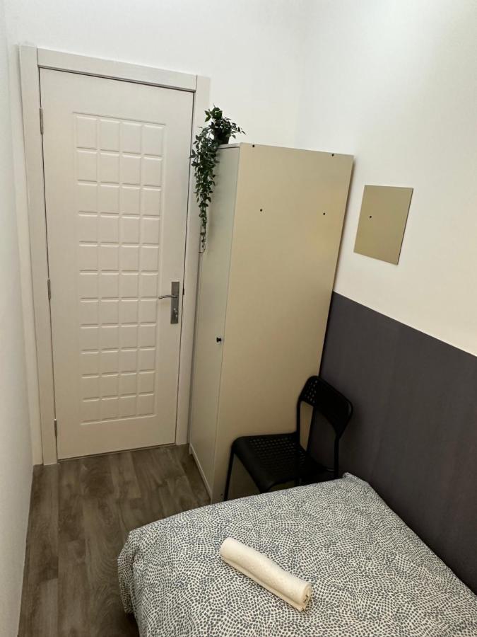 Traveller Partition Room In Al Barsha 1 Near Metro Dubai Dış mekan fotoğraf