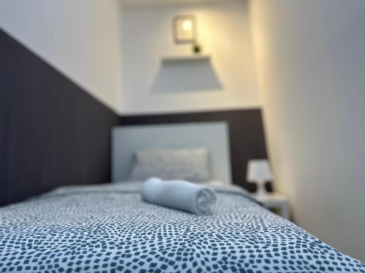 Traveller Partition Room In Al Barsha 1 Near Metro Dubai Dış mekan fotoğraf